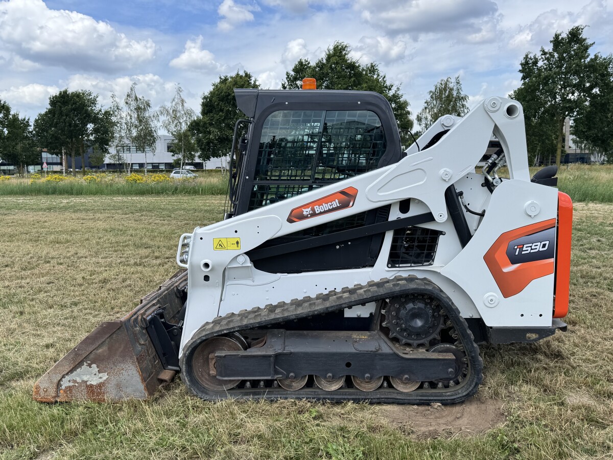 2024 Bobcat T590